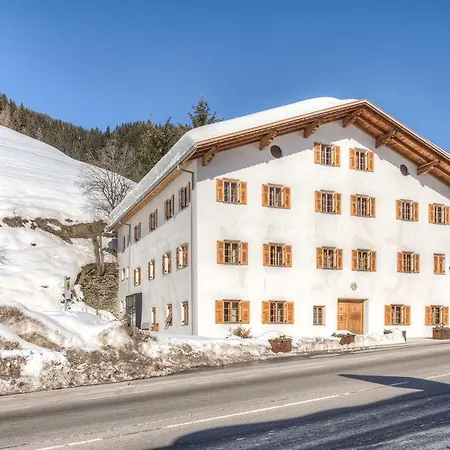 Exclusive Tassenbacherhof Apartment Strassen